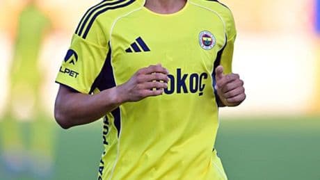 TRANSFER HABERLERİ | Fenerbahçe'de o futbolcu ay sonu takımdan ayrılacak!