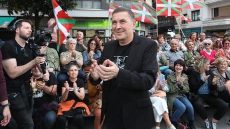 Otegi planteó dentro de Bildu abrir el debate sobre la entrada de sus bases en la Ertzaintza