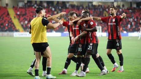 Gaziantep FK, sezonun ilk galibiyetini aldı