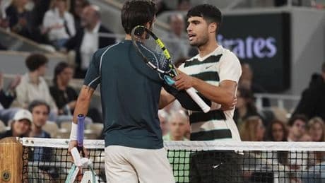 Roland Garros: Alcaraz impone su grandeza para fundir a Musetti y jugar en París su quinta final de Grand Slam