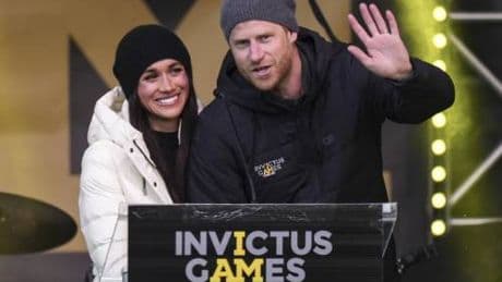 Alla "corte" di Harry e Meghan. La mossa dei duchi per somigliare ai reali britannici