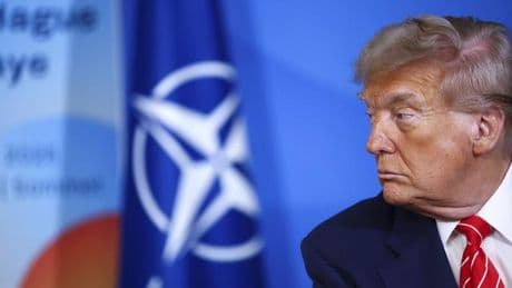 Krieg in der Ukraine: Donald Trump kündigt Waffenlieferungen über Nato an