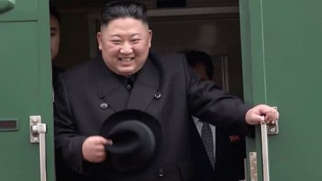 Nordkoreas Machthaber macht in Fast Food - Willkommen bei Burger-Kim!