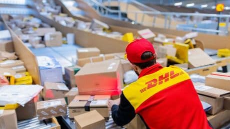 Logistik: DHL erhöht Preise für bestimmte Paket-Sendungen