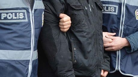 Sivas'ta hakkında kesinleşmiş 11 yıl 2 ay hapis cezası bulunan hükümlü yakalandı