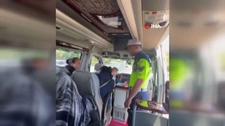 Bursa'da yolcu minibüsüne trafik denetimi