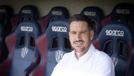 "No me da vértigo entrenar al Huesca"