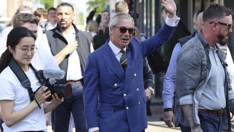 Inglaterra vota en unas elecciones locales que darán la medida del auge de la ultraderecha de Farage