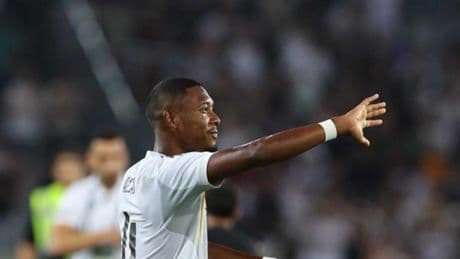 Alaba tras jugar de mediocentro: "No es mi posición pero la conozco de antes"
