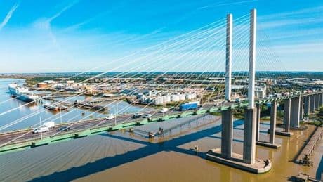 UK bridge and tunnel used by 160,000 every day to close in hours