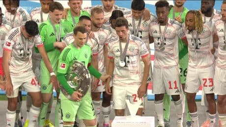 Gänsehaut pur!  - Neuer schenkt Müller seinen Schalen-Moment!