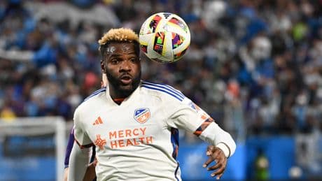 Foot : décès d’Aaron Boupendza, international gabonais passé par la France, à 28 ans