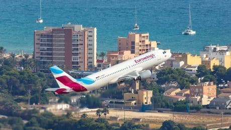 Gegen Touristenmassen - Regierung will Mallorca-Flüge beschränken