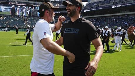 NFL fans declare 'football is BACK' after hilarious sideline moment between Nick Sirianni and Kevin Stefanski