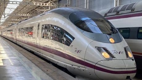 Renfe lanza billetes a 9 euros para viajar este verano: cómo adquirirlos, fechas y destinos