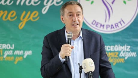 Tuncer Bakırhan'dan koruculara iş önerisi: Elindeki silahı al, ver sopayı, köyde hayvan baksın