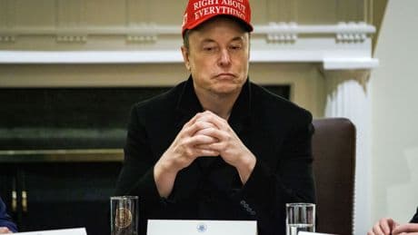 Elon Musk evita la sangría de Tesla en Bolsa deslizando que abandona a Trump