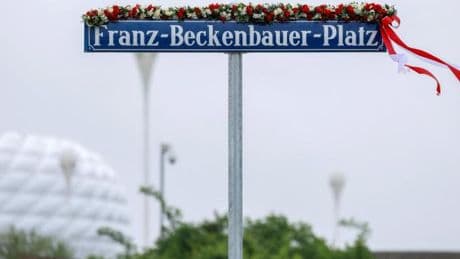 Die Allianz-Arena liegt nun am Franz-Beckenbauer-Platz 5