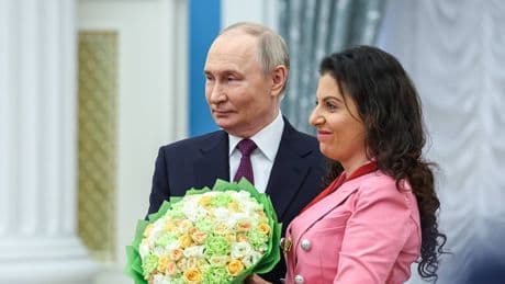 Putins Top-Propagandistin macht im Russen-TV „schreckliche Krankheit“ öffentlich