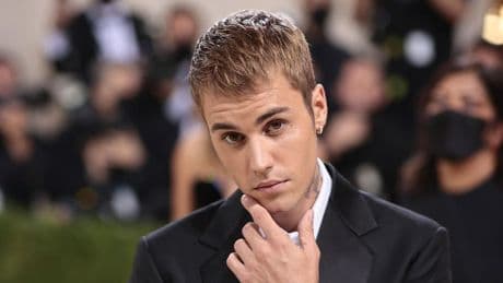 Justin Bieber Doubles His Album With A Surprise Second Chapter