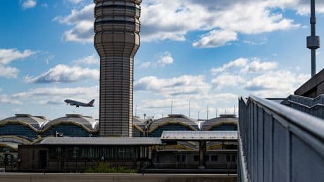F.A.A. Further Restricts Area Around Reagan Airport to Helicopters