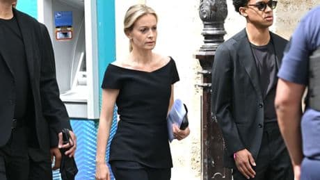 Après la mort de Thierry Ardisson, Audrey Crespo-Mara "remercie" les téléspectateurs pour son retour au 20 heures de TF1