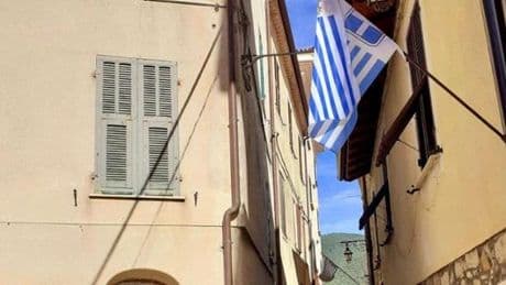 “Via i vessilli del principato di Seborga”, l’ordinanza del sindaco