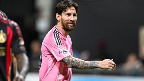 Messi deslumbra con un reloj 'Barbie' de casi un millón de euros