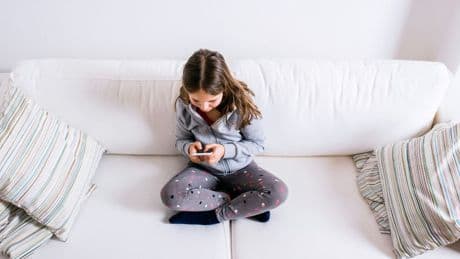 À 12 ans, ils gagnent déjà plus que le smic: bienvenue dans l'économie des enfants d'internet