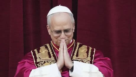 Sánchez da la enhorabuena al papa León XIV y espera que contribuya al diálogo y la defensa de los Derechos Humanos