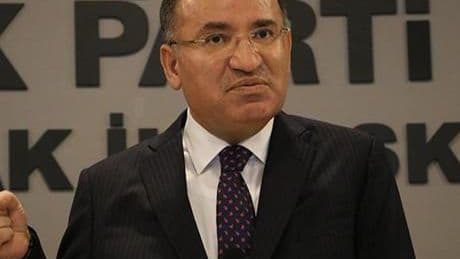 ‘Anayasa teklifi referanduma götürülmeyecek’
