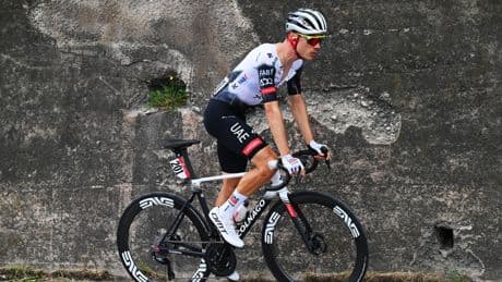 Iñigo San Millán, entrenador de Juan Ayuso: “Tenía el Giro de Italia en sus piernas”