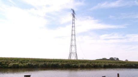 Beschadigde hoogspanningsmast Franeker gestabiliseerd: gebied vrijgegeven