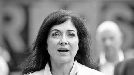 Wirtschaftspodcast "Ist das eine Blase?": Bremst die Regierung die Energiewende aus?