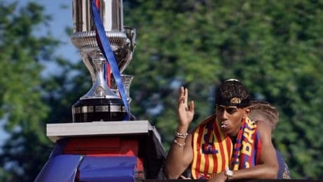 El vacile de Lamine Yamal con Marc Casadó en la rúa del Barça: "No hemos ganado nada, en diciembre lo perdimos todo"