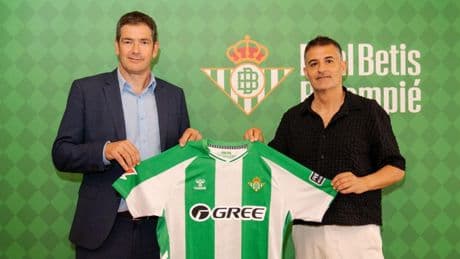 Firma con el Betis por diez años