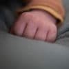 Abkommen mit kinderlosem Paar: Mutter soll ihr Baby verkauft haben