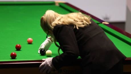 World Snooker Championship commentators got telling off from ref as she banged on window