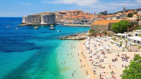 The real reason why this top European travel destination has such blue water