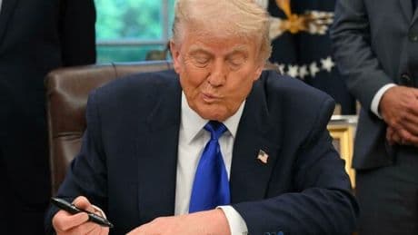 Dazi, l?Ue avvisa Trump: «Senza accordo 100 miliardi di tariffe sui beni Usa»