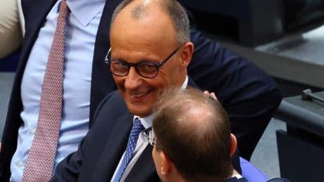 Le conservateur Friedrich Merz accède à la chancellerie après une “matinée noire”