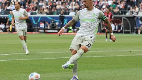 Foot : en vidéo, l’interview lunaire d’une journaliste qui interroge un joueur sur sa victoire alors qu’il vient de perdre