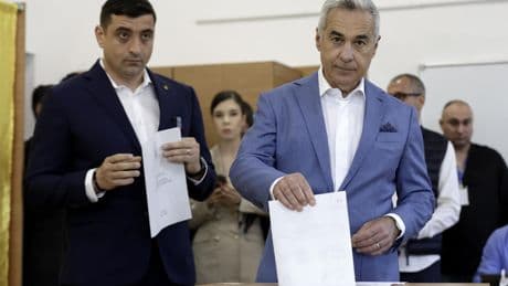 Elezioni in Romania, urne avvelenate tra ritorno della destra e lo spettro del complotto russo
