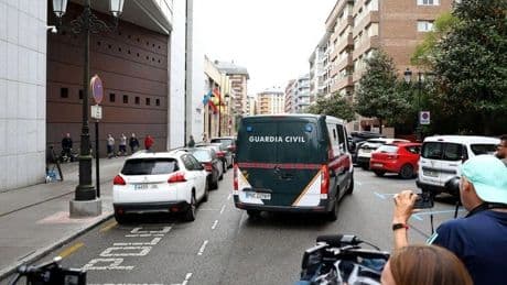 La Guardia Civil acudió a la 'casa de los horrores' de Oviedo en febrero, pero el padre declaró que los niños iban al colegio