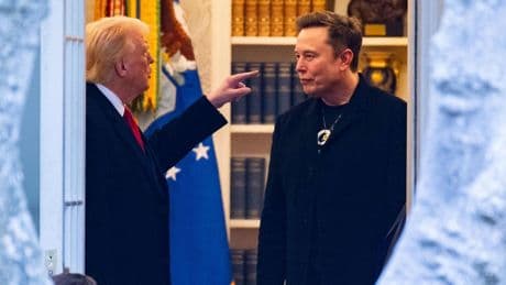 Capolavoro di Musk, Telsa (-14%) nel mirino di oppositori e sostenitori di Trump