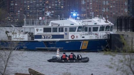 El helicóptero estrellado con españoles en Nueva York no tenía registros de vídeo ni de audio