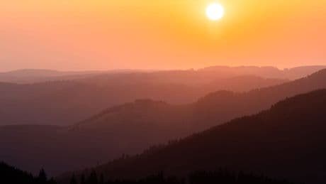 Sonne zum Wochenstart – ab Mittwoch wechselhaft und Regen