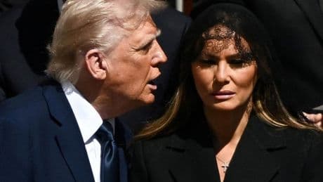 Melania Trump amenaza con denunciar al hijo de Biden por insinuar que Epstein la presentó a su marido