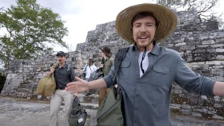 Mr. Beast ha llevado sus vídeos de turismo extremo al interior de las ruinas mayas en México. Eso es un problema para las ruinas