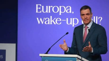 Sánchez anuncia una consulta pública para decidir sobre la OPA del BBVA al Banco Sabadell
